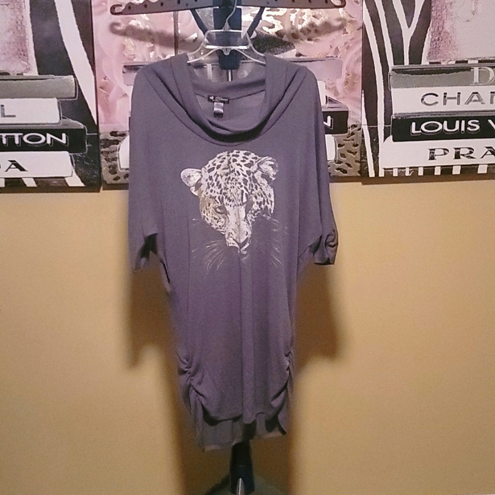 XL turtle neck lion dress